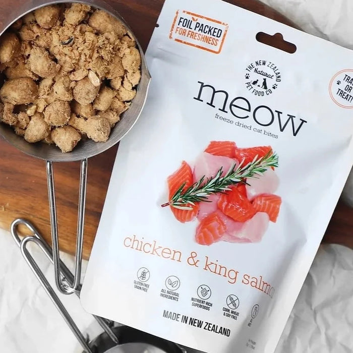 35% OFF: The NZ Natural Pet Food Co. MEOW Freeze Dried Raw Chicken & King Salmon Recipe Treats For Cats